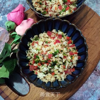 青蒜腊肠萝卜炒饭的做法步骤：12