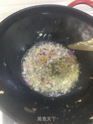 蛋炒饭之大小米炒饭的做法步骤：4