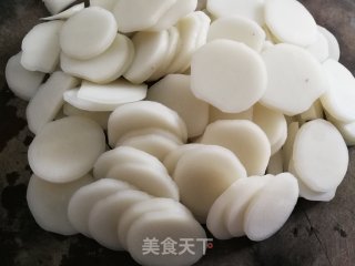 花草冬笋炒年糕的做法步骤：4