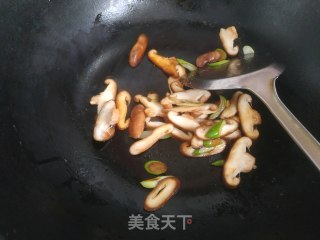 香菇油菜豆腐汤的做法步骤：4