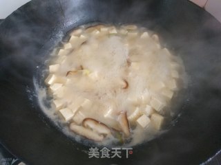 香菇油菜豆腐汤的做法步骤：7