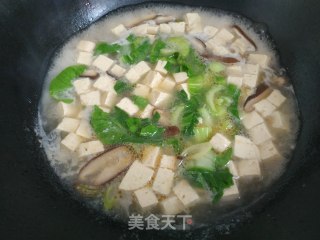 香菇油菜豆腐汤的做法步骤：8