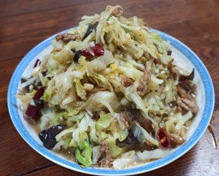 家常包菜炒肉丝的做法步骤：12