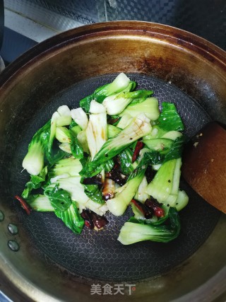 清炒油菜的做法步骤：4