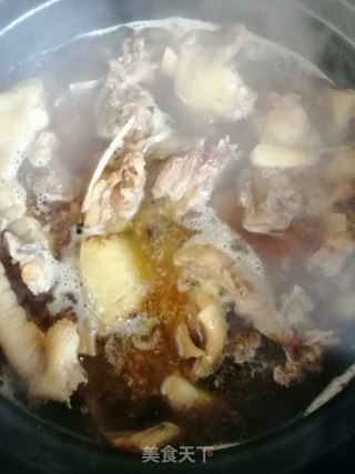 小鸡炖蘑菇的做法步骤：5