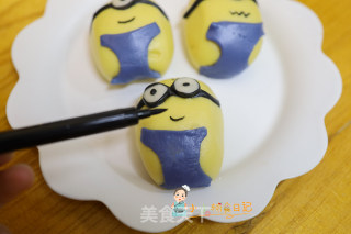 小黄人南瓜馒头的做法步骤：15