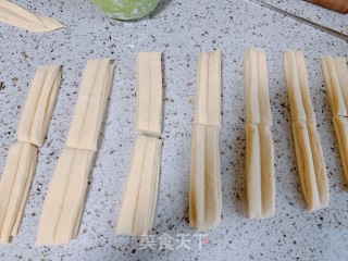 自制油条的做法步骤：8