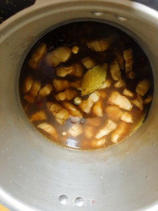 黄豆红烧肉的做法步骤：4