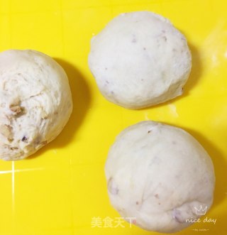牛奶核桃欧包的做法步骤：9