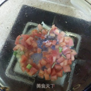 西红柿疙瘩汤的做法步骤：2