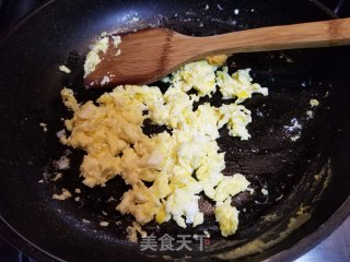 榨菜午餐肉炒饭的做法步骤：4