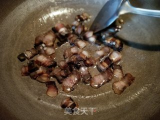 腊肉豆干炒菜花的做法步骤：5