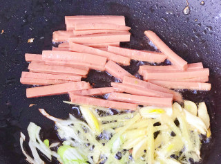 火腿鸡蛋炒黑豆苗的做法步骤：7
