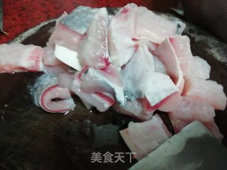 街头小吃——自制鱼豆腐的做法步骤：2