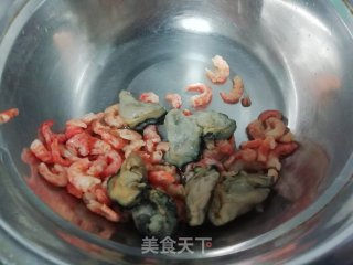 紫萝卜蚝豉鸡蛋馅饼的做法步骤：2
