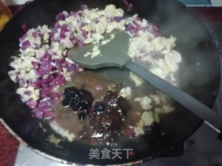 紫萝卜鸡蛋酱拌面的做法步骤：8