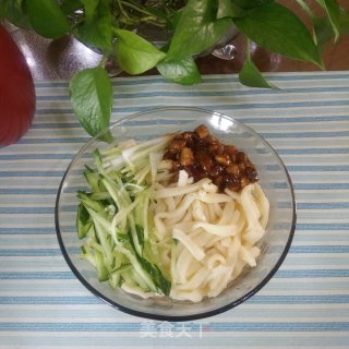 黄瓜丝拌面的做法步骤：11