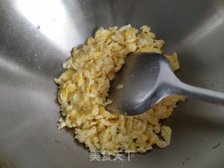 小瓜鸡蛋虾皮粉条馅饼的做法步骤：3