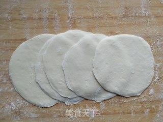 小瓜鸡蛋虾皮粉条馅饼的做法步骤：9