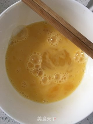 鸡蛋炸酱面的做法步骤：1