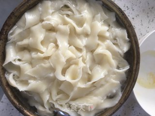 鸡蛋炸酱面的做法步骤：11
