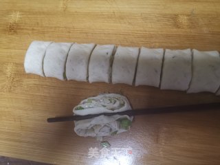 葱香花卷的做法步骤：10
