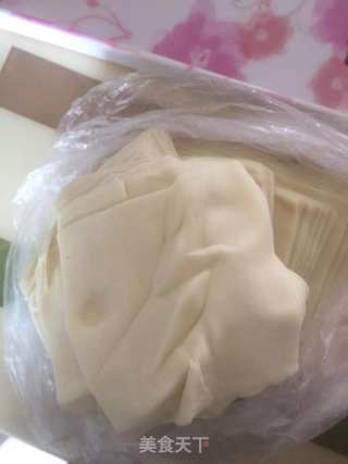 鲜肉馄饨的做法步骤：2