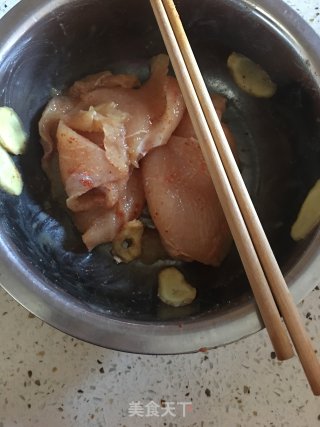 炸鸡排的做法步骤：1