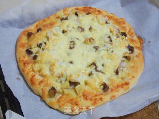 黑椒牛肉虾仁披萨的做法步骤：10