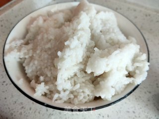 海米时蔬粥的做法步骤：1