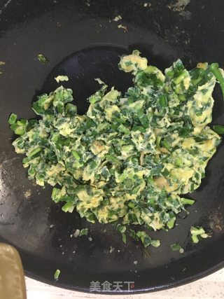 韭菜虾皮炒鸡蛋的做法步骤：4