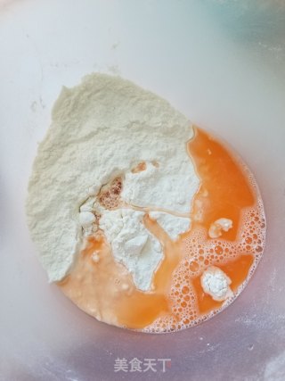 洋葱猪肉蒸饺的做法步骤：2