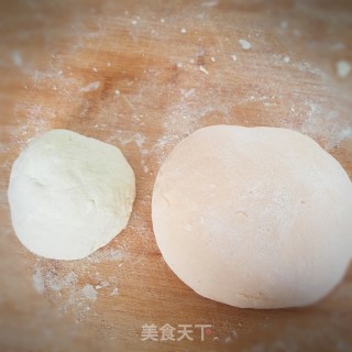 洋葱猪肉蒸饺的做法步骤：3