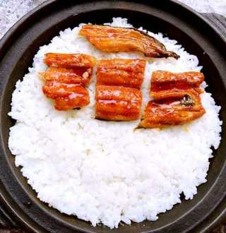 蒲烧鳗鱼饭的做法步骤：4