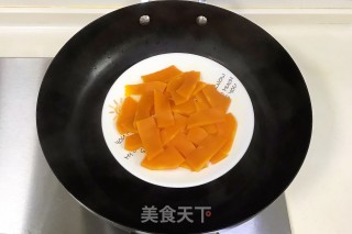 姜汁玫瑰红糖南瓜圆子的做法步骤：2