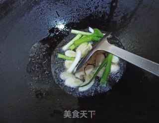 青菜蘑菇烩豆腐的做法步骤：5