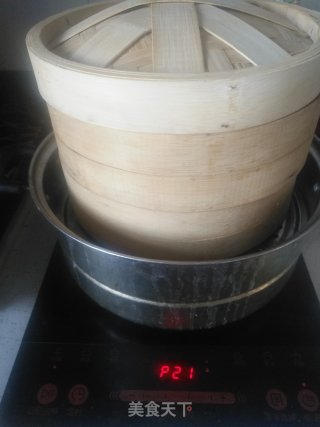 饺子皮版虾仁烧麦的做法步骤：10