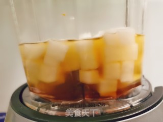 止咳化痰紫苏蜜白萝卜汁的做法步骤：2