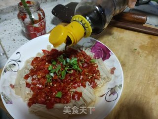 剁椒金针菇的做法步骤：8