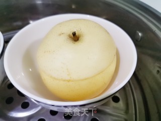 止咳化痰蜂蜜蒸梨的做法步骤：4