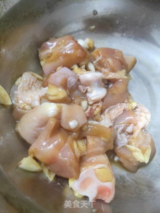 鸡腿腊味饭的做法步骤：3