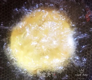 红糖油饼的做法步骤：12