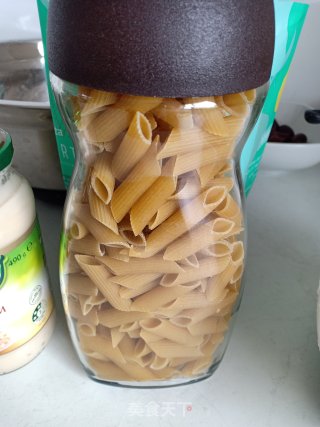 鸡肉白蘑菇芝士意面的做法步骤：3