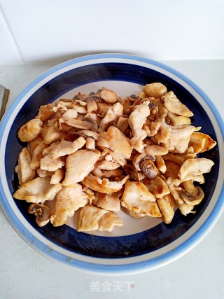 鸡肉白蘑菇芝士意面的做法步骤：6