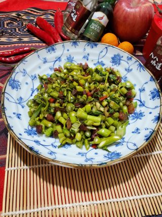 腊味炒辣菜的做法步骤：14
