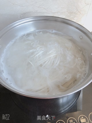 葱油面的做法步骤：3
