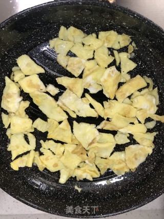 沙茶酱拌鸡蛋面的做法步骤：6