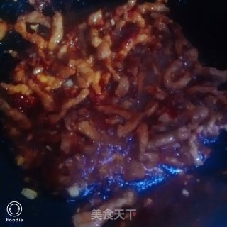 鱼香肉丝盖饭的做法步骤：8
