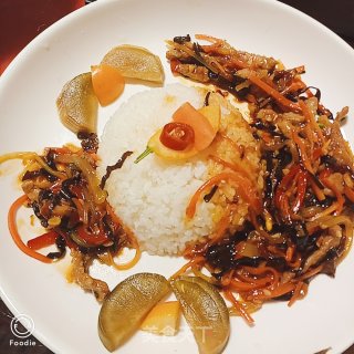 鱼香肉丝盖饭的做法步骤：12