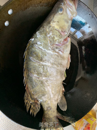 红烧鳜鱼的做法步骤：1
